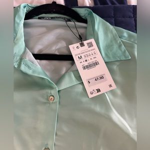 Brand new Zara shirt. Size medium perfect for work or church. Ombré